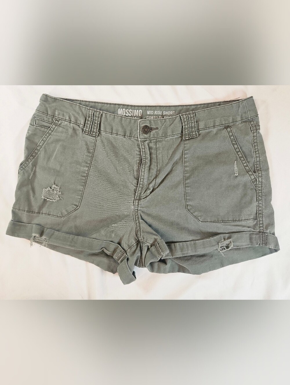 Mossimo Womens Khaki Mid Rise Button And Zip Fly Distressed Chino Shorts Size 8